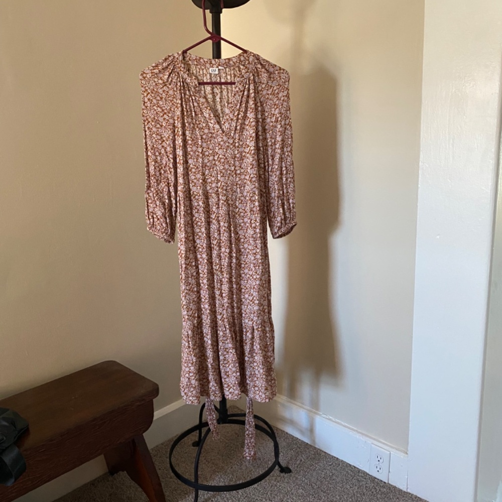 Dress - Picture 2 of 4